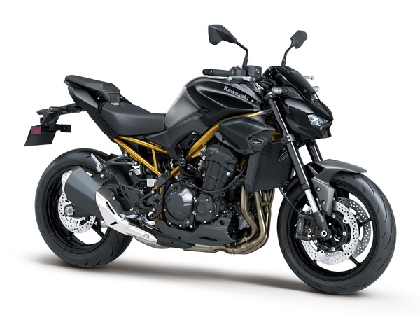 Z900